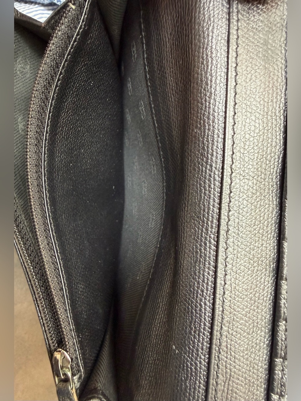 CHANEL Black Caviar Leather Long Wallet with CC Emblem 10964204 - Picture 7 of 13